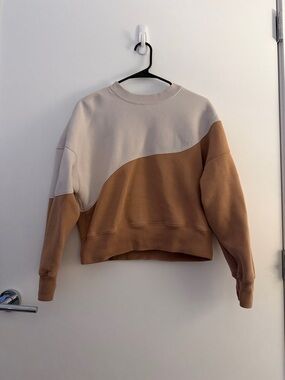Abercrombie and Fitch Two-Tone Cropped Crewneck Sweatshirt - Cream & Camel